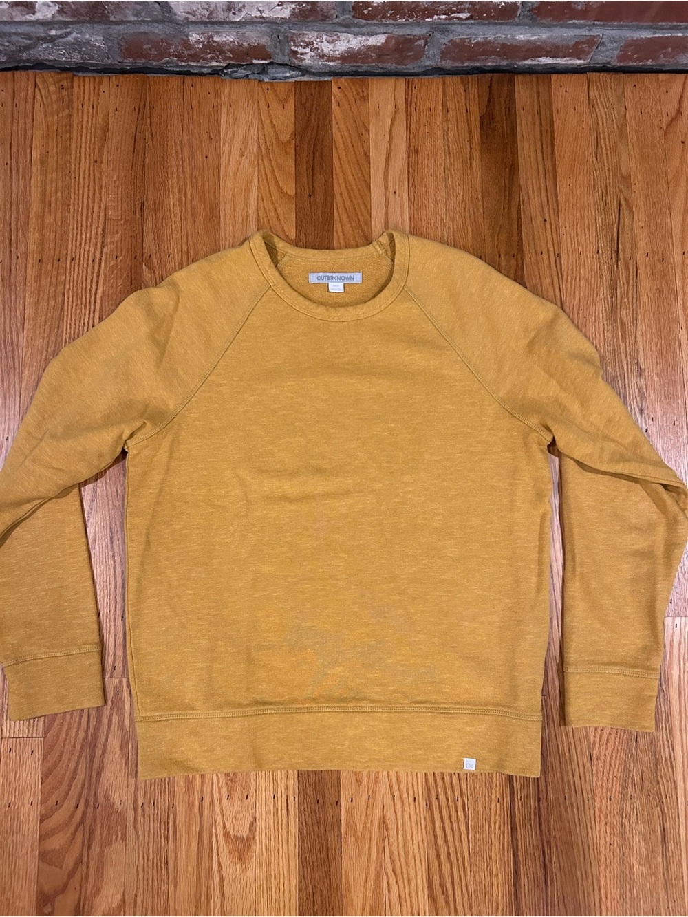 Outerknown Sur Mustard Yellow Hemp Cotton Crewneck Sweatshirt Men’s SIZE M